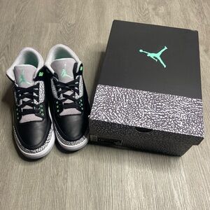 Air Jordan 3 Retro Green Glow Mens Shoe Size 10.5 Green NWT